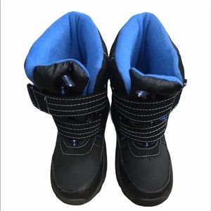 Boys snow boots